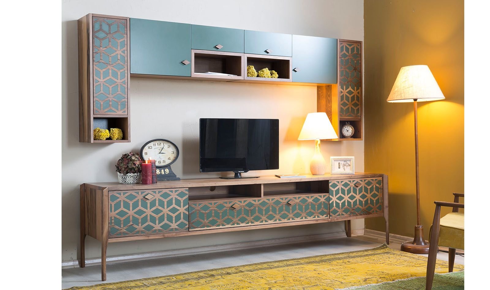 Geometrik desenli modern TV ünitesi