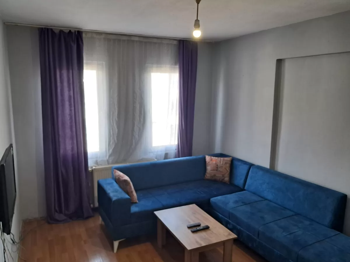 Mavi köşe koltuklu salon