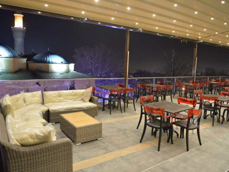 Meydan Cafe iç mekan detayı