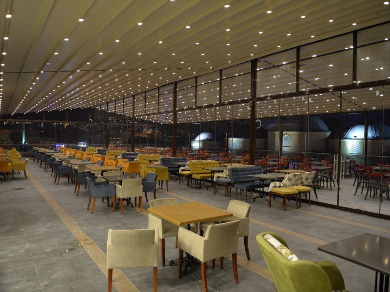 Meydan Cafe masa yerleşimi