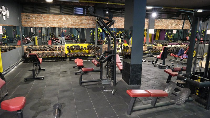 Dambıl rafları ve bench istasyonları