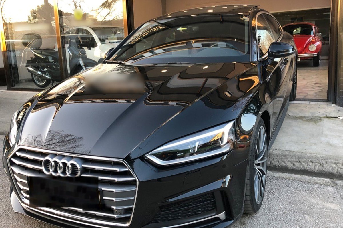Showroom içinde Audi A5